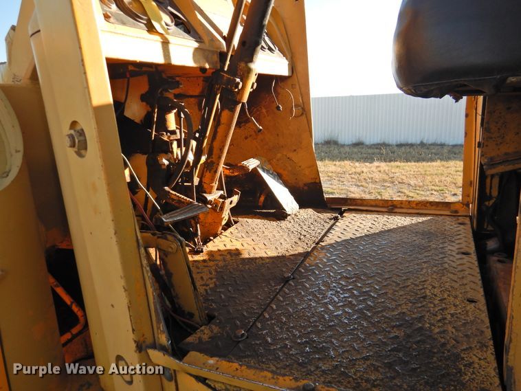 image for item HU9656 1981 John Deere 544B  wheel loader