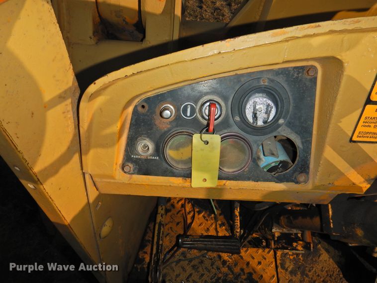 image for item HU9656 1981 John Deere 544B  wheel loader