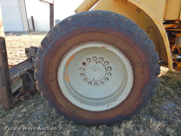 image for item HU9656 1981 John Deere 544B  wheel loader