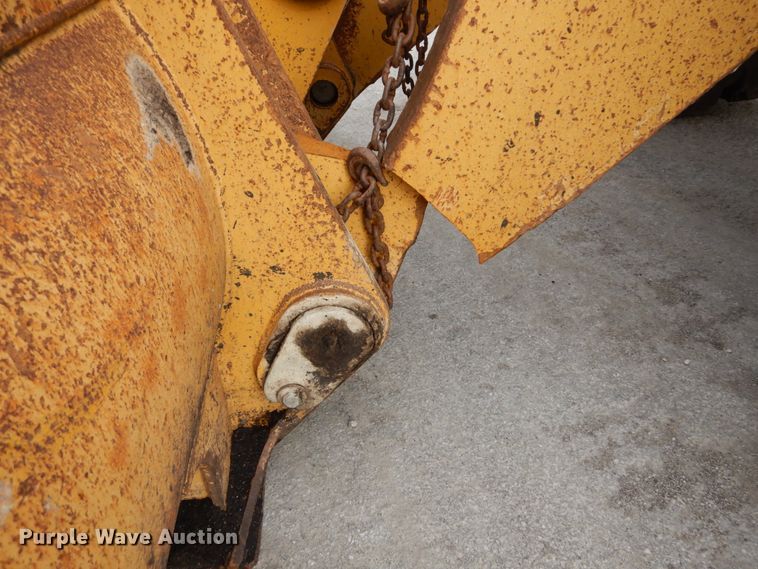 image for item HV9525 2000 John Deere 744H  wheel loader