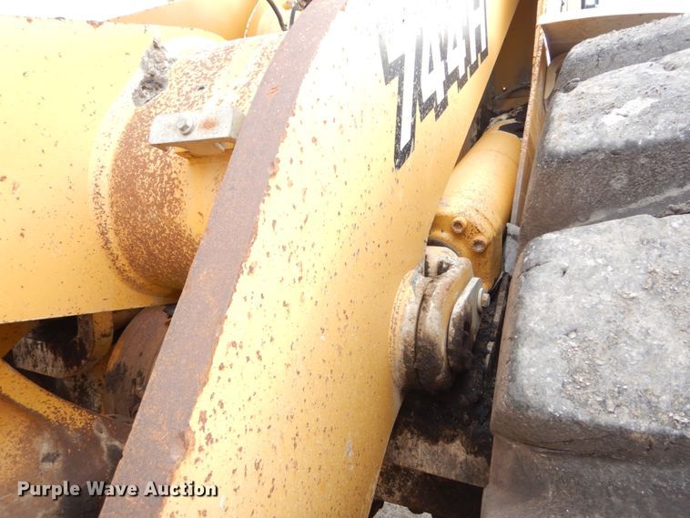 image for item HV9525 2000 John Deere 744H  wheel loader