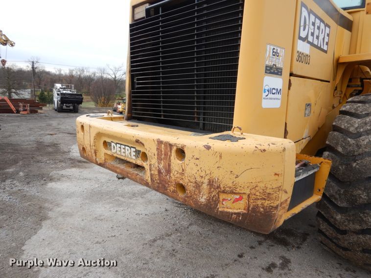 image for item HV9525 2000 John Deere 744H  wheel loader