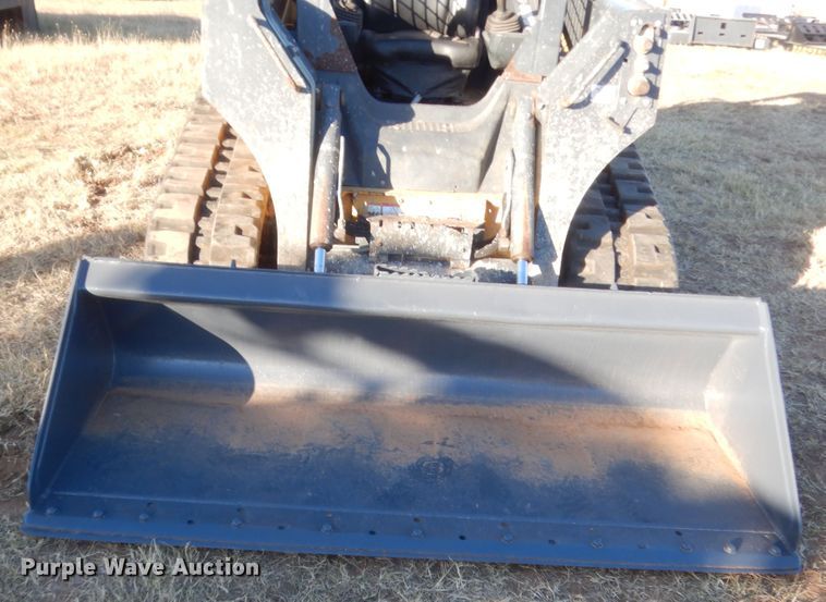 image for item HW9143 2014 John Deere 319E  tracked skid steer loader