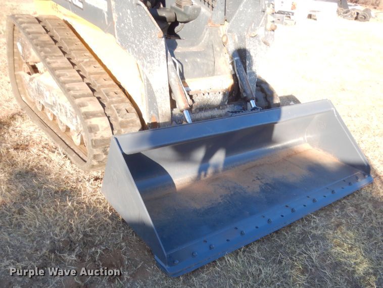 image for item HW9143 2014 John Deere 319E  tracked skid steer loader