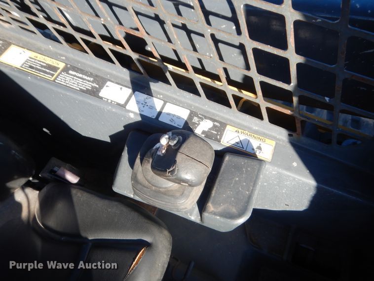 image for item HW9143 2014 John Deere 319E  tracked skid steer loader