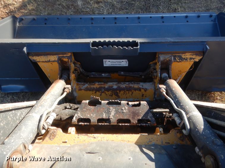 image for item HW9143 2014 John Deere 319E  tracked skid steer loader