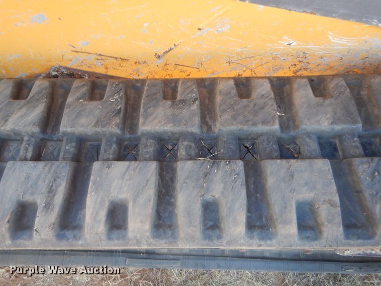 image for item HW9143 2014 John Deere 319E  tracked skid steer loader