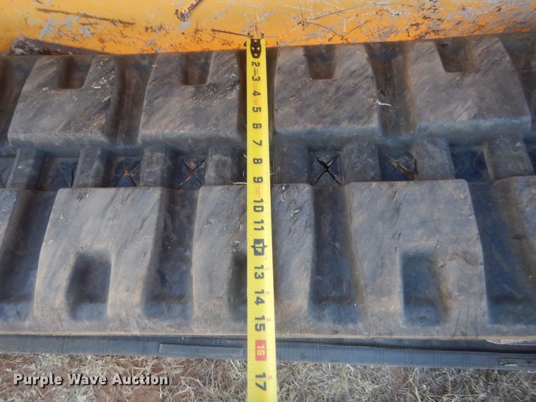 image for item HW9143 2014 John Deere 319E  tracked skid steer loader