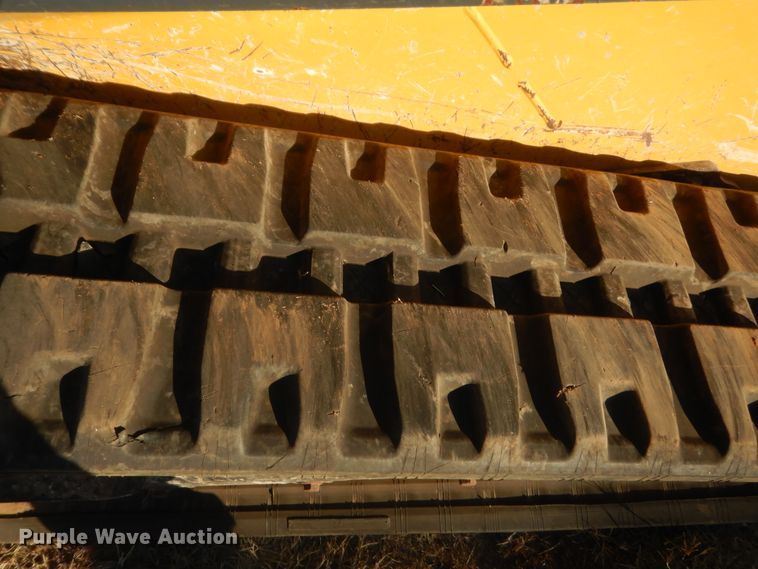 image for item HW9143 2014 John Deere 319E  tracked skid steer loader