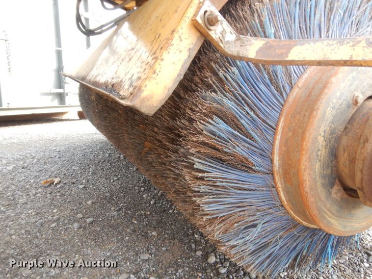 image for item HW9175 Rosco RB48  broom