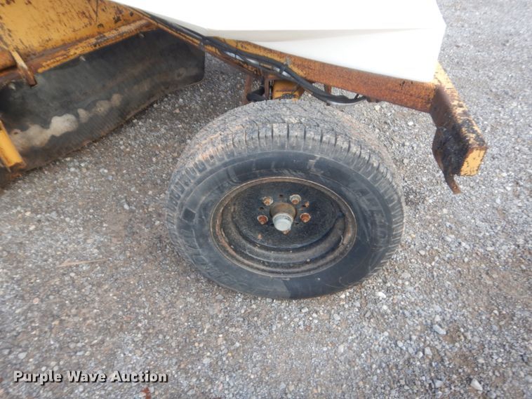 image for item HW9175 Rosco RB48  broom