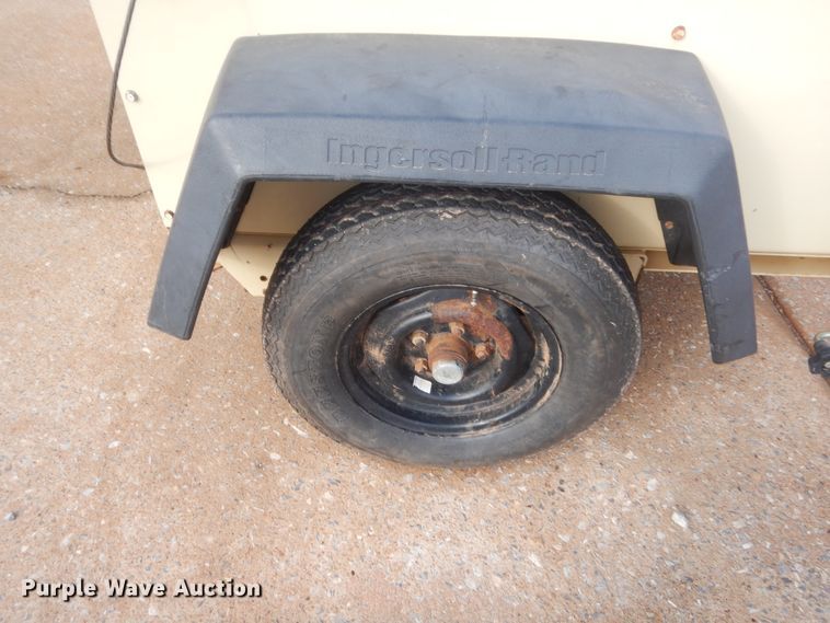 image for item HW9177 2006 Ingersoll Rand Lightsource A  light plant