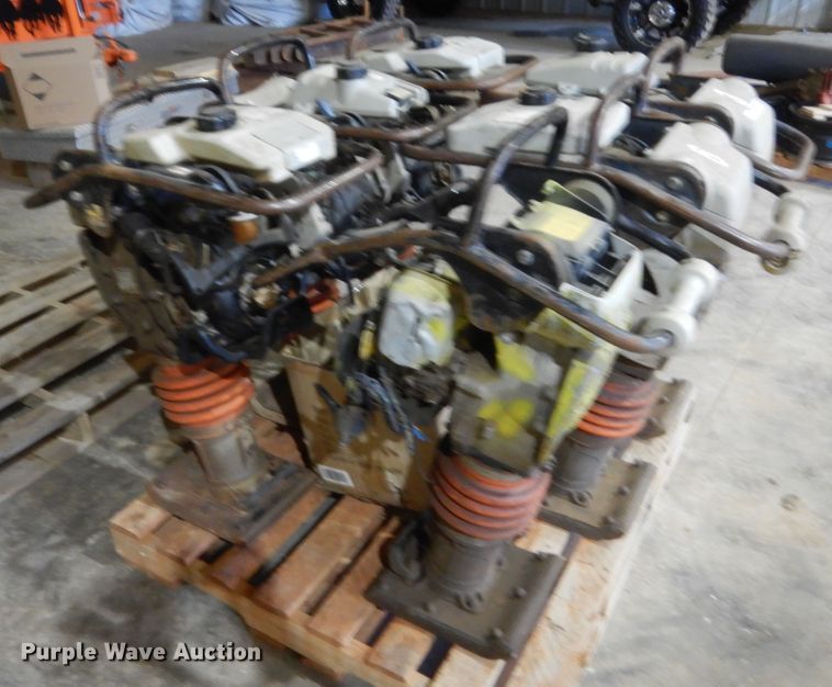 image for item HW9182 Approximately 6 Mikasa MTX-70 plate compactor