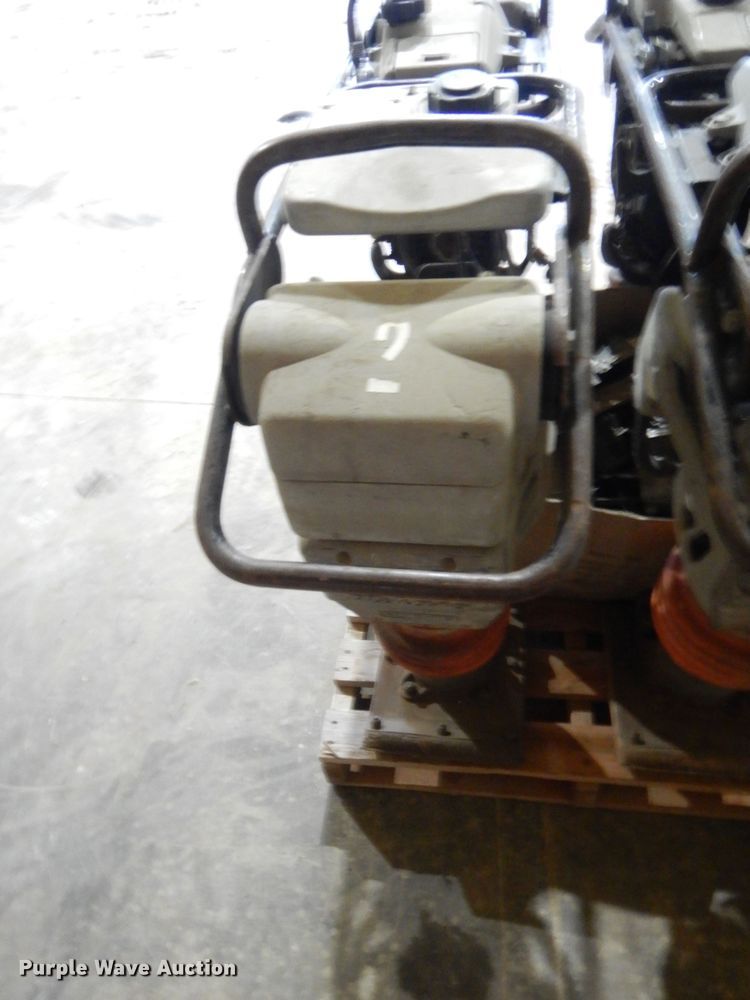 image for item HW9182 Approximately 6 Mikasa MTX-70 plate compactor