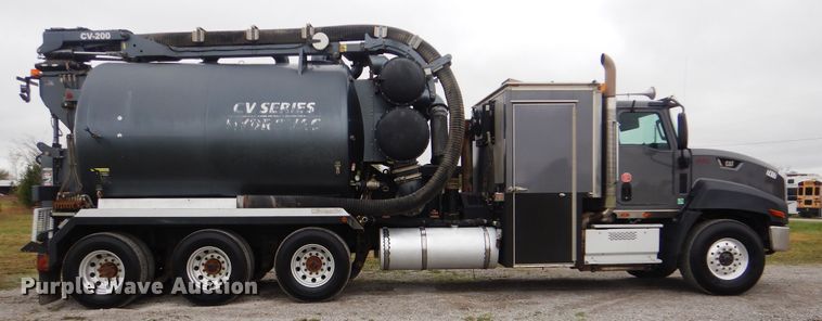 image for item HX9008 2015 Caterpillar CT660  vacuum truck
