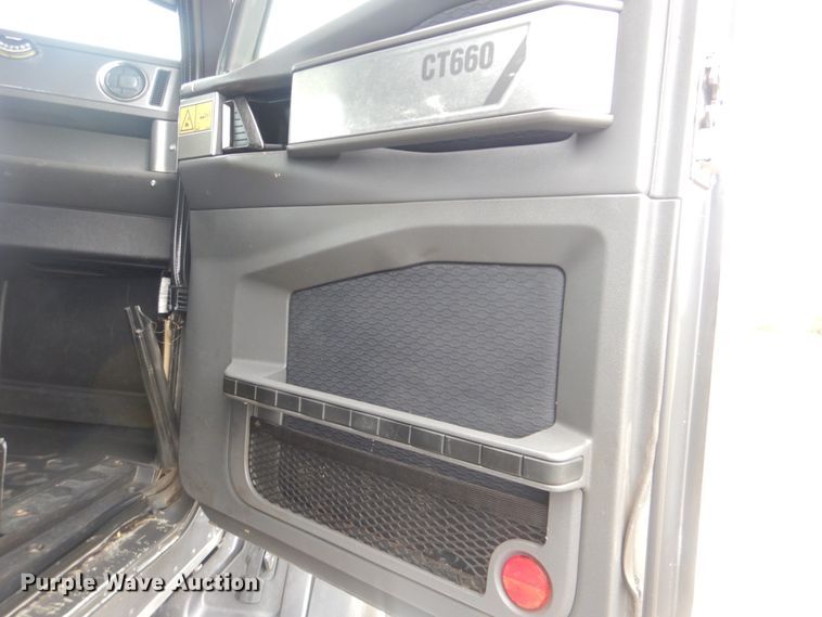 image for item HX9008 2015 Caterpillar CT660  vacuum truck