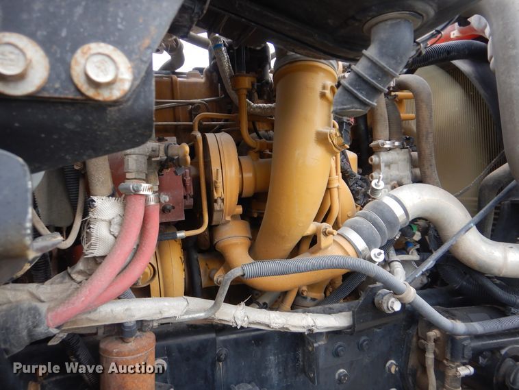 image for item HX9008 2015 Caterpillar CT660  vacuum truck