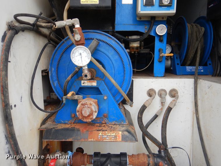 image for item HX9008 2015 Caterpillar CT660  vacuum truck