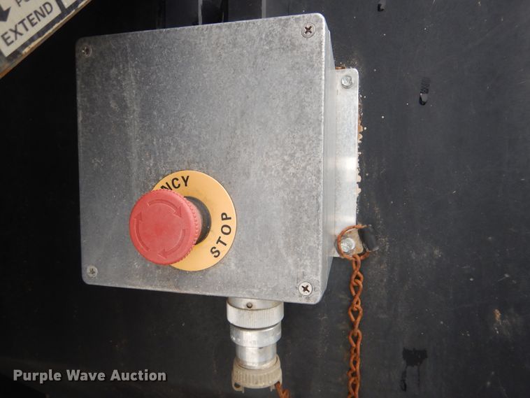 image for item HX9008 2015 Caterpillar CT660  vacuum truck