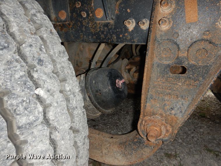 image for item HX9008 2015 Caterpillar CT660  vacuum truck