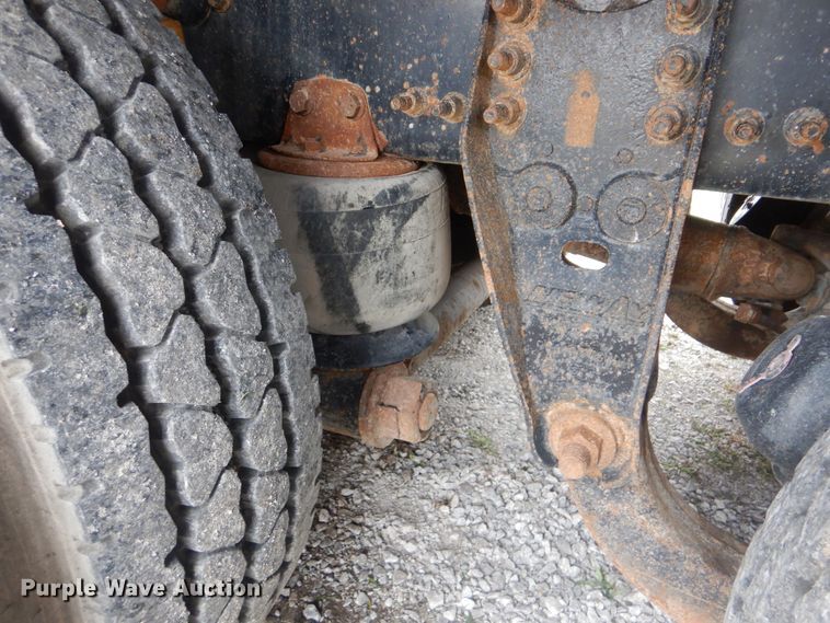 image for item HX9008 2015 Caterpillar CT660  vacuum truck