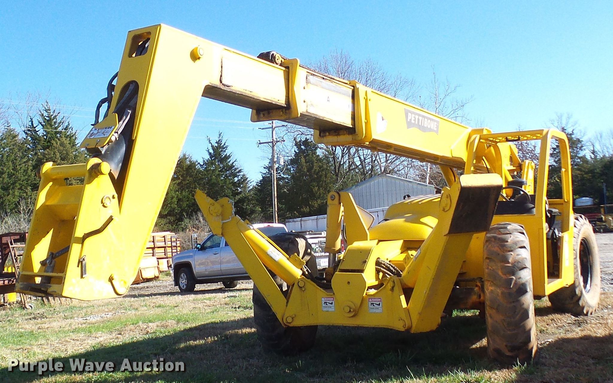 2006 Pettibone 8044 telehandler in Columbia, MO | Item DG2103 sold