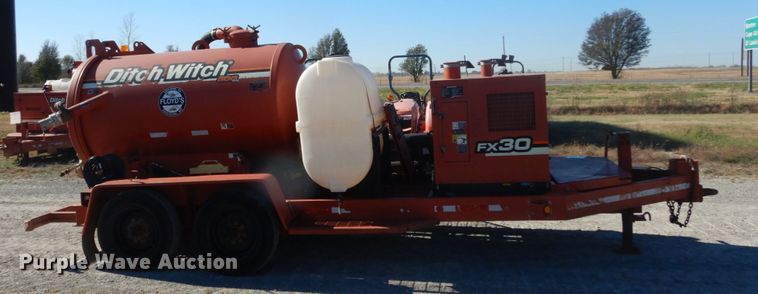 image for item DH0550 2007 Ditch Witch FX30  vacuum excavator