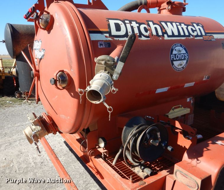 image for item DH0550 2007 Ditch Witch FX30  vacuum excavator
