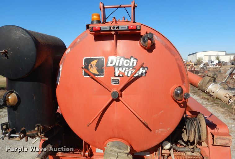 image for item DH0550 2007 Ditch Witch FX30  vacuum excavator