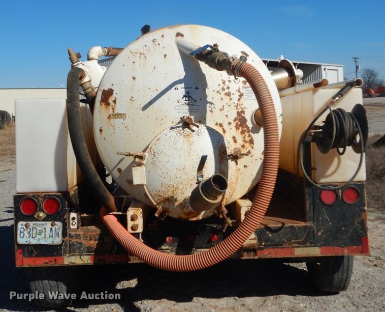 image for item DH0551 2010 Vacstar 800DT  vacuum excavator