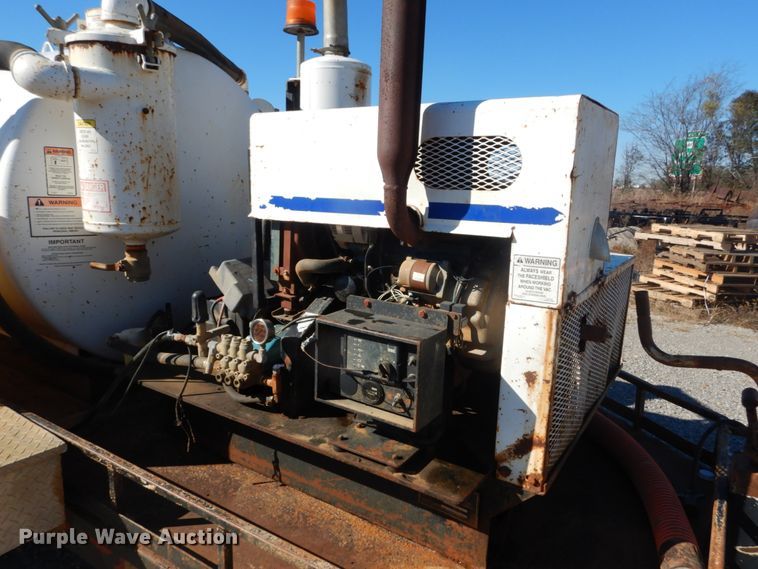 image for item DH0551 2010 Vacstar 800DT  vacuum excavator