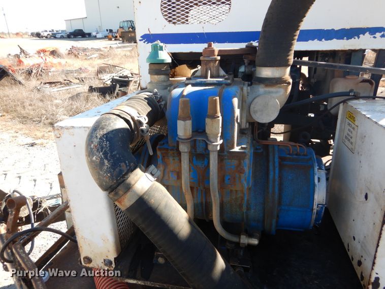 image for item DH0551 2010 Vacstar 800DT  vacuum excavator