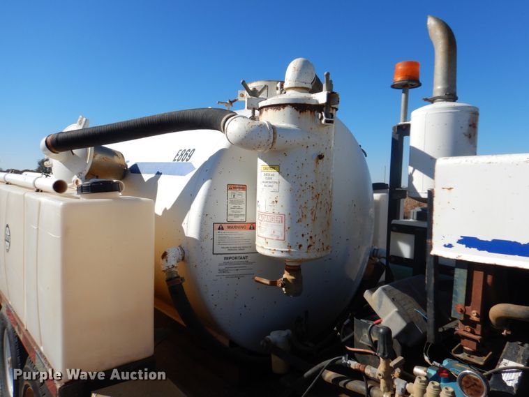 image for item DH0551 2010 Vacstar 800DT  vacuum excavator