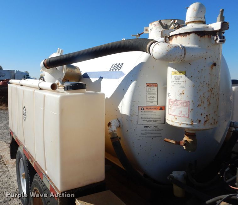 image for item DH0551 2010 Vacstar 800DT  vacuum excavator