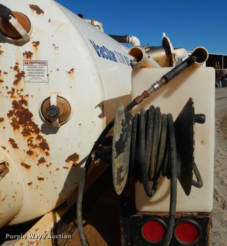 image for item DH0551 2010 Vacstar 800DT  vacuum excavator