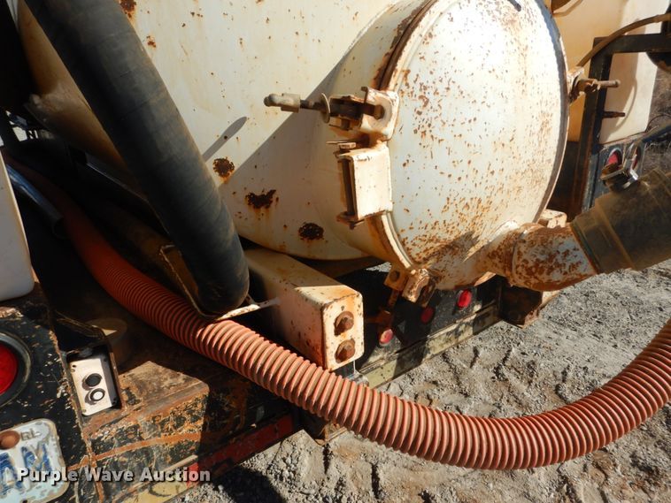 image for item DH0551 2010 Vacstar 800DT  vacuum excavator