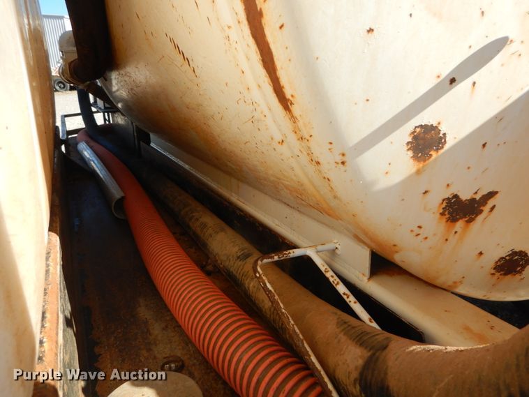 image for item DH0551 2010 Vacstar 800DT  vacuum excavator