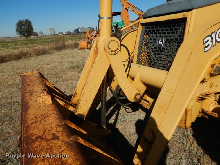 image for item DH0553 2006 John Deere 310SG  backhoe