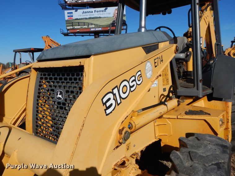 image for item DH0553 2006 John Deere 310SG  backhoe