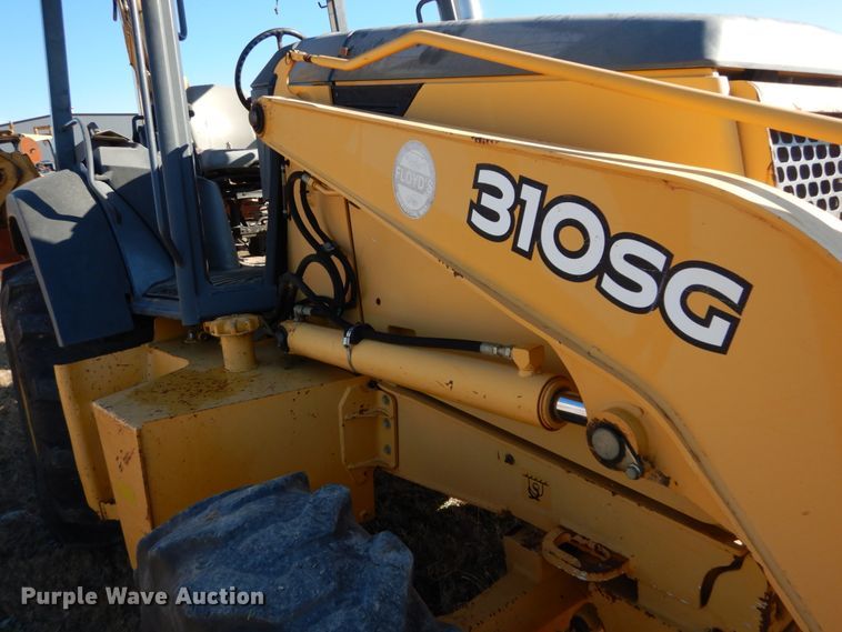 image for item DH0553 2006 John Deere 310SG  backhoe