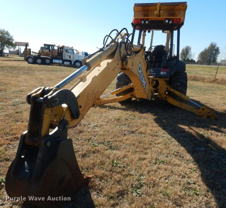 image for item DH0553 2006 John Deere 310SG  backhoe