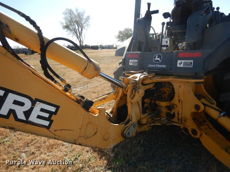 image for item DH0553 2006 John Deere 310SG  backhoe