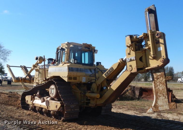 image for item DH0554 1998 Caterpillar D8R  cable plow