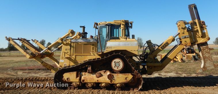 image for item DH0554 1998 Caterpillar D8R  cable plow