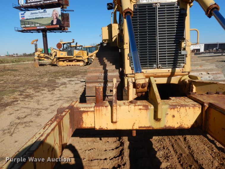 image for item DH0554 1998 Caterpillar D8R  cable plow