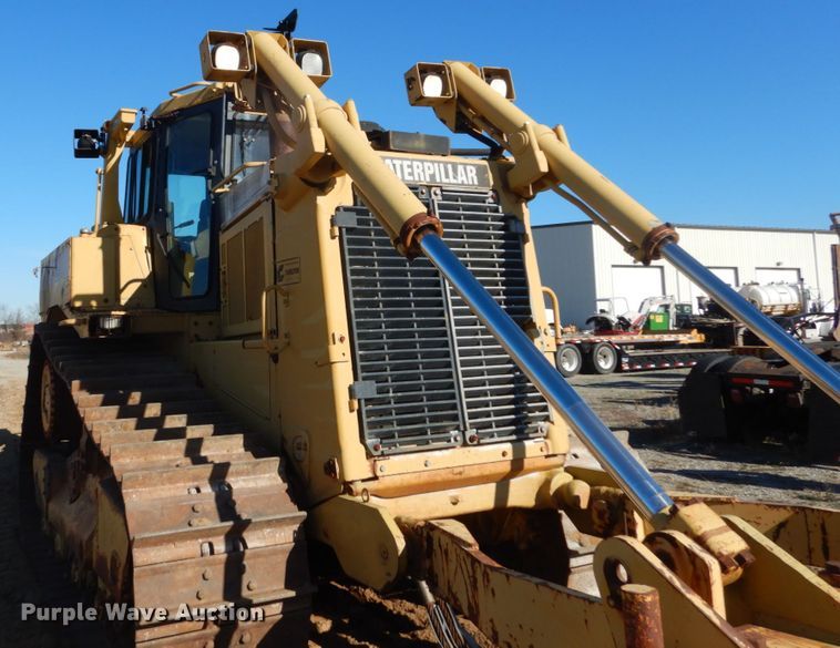 image for item DH0554 1998 Caterpillar D8R  cable plow