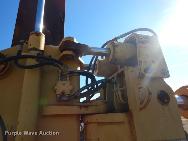 image for item DH0554 1998 Caterpillar D8R  cable plow