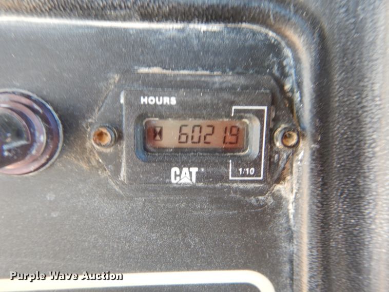 image for item DH0554 1998 Caterpillar D8R  cable plow