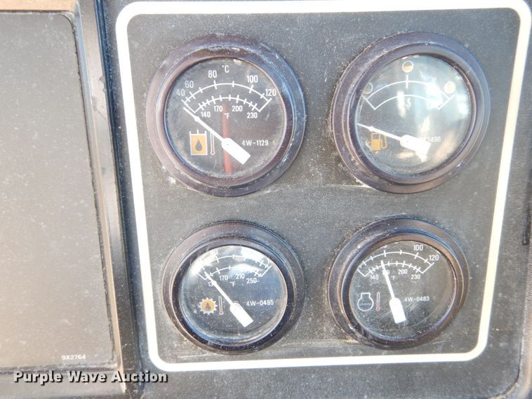 image for item DH0554 1998 Caterpillar D8R  cable plow