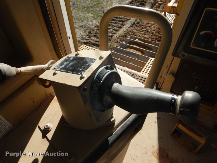 image for item DH0554 1998 Caterpillar D8R  cable plow